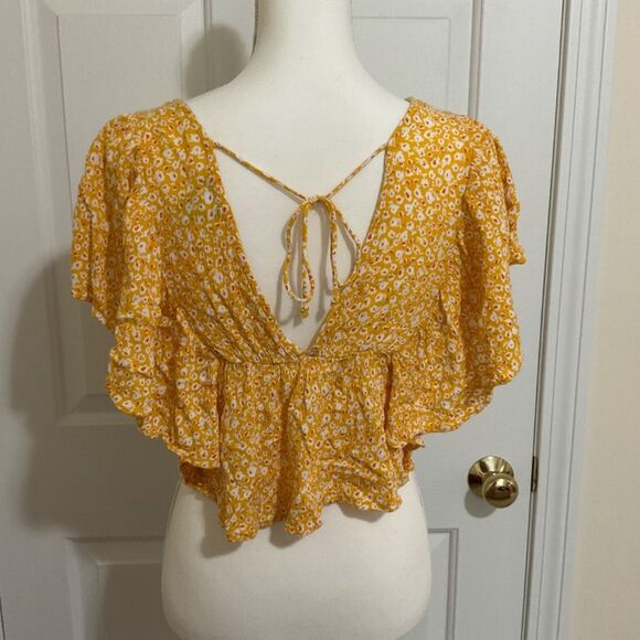 Forever 21 yellow floral button front crop top Size S women’s - Picture 4 of 7
